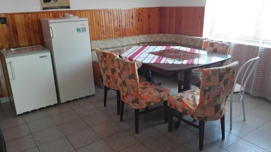 Plajbi Apartment Хайдусобосло Экстерьер фото